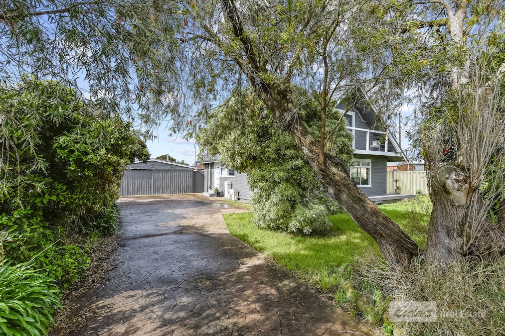 126 Williams Road, Millicent, SA, 5280 - Image 2