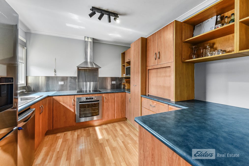 126 Williams Road, Millicent, SA, 5280 - Image 7