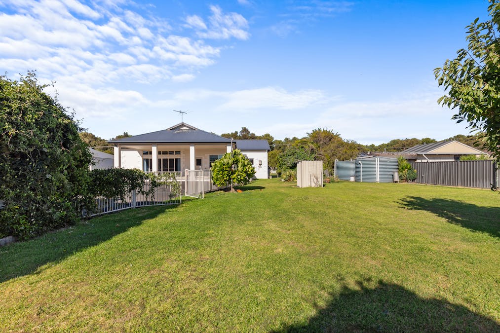 12 Belt Road, Millicent, SA, 5280 - Image 16