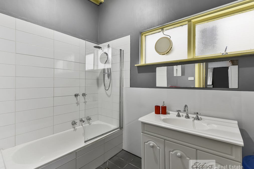 21 Short Street, Millicent, SA, 5280 - Image 12