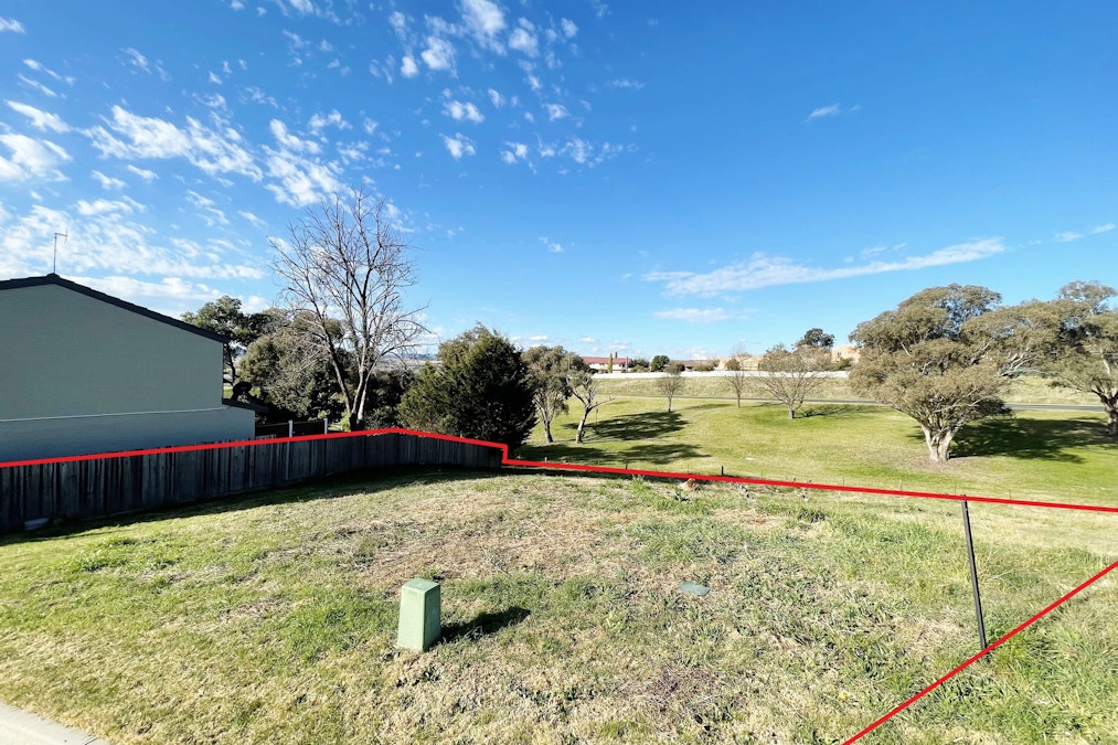 8 Red Gum Place, Windradyne, NSW, 2795 - Image 2