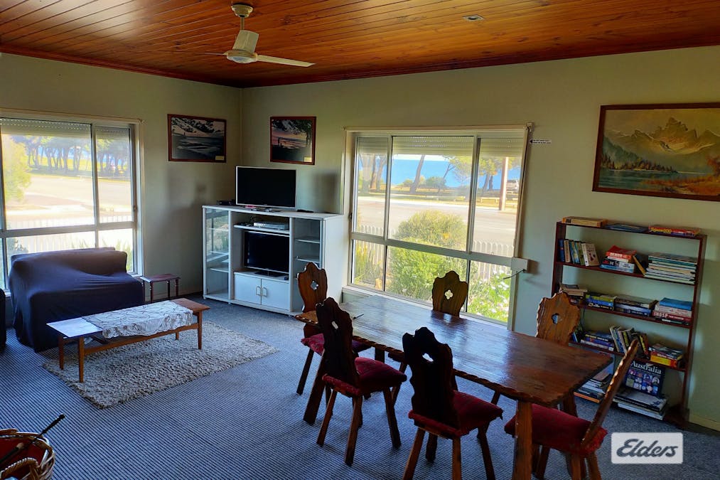 70 & 70A O'loughlin Street, Ceduna, SA, 5690 - Image 7