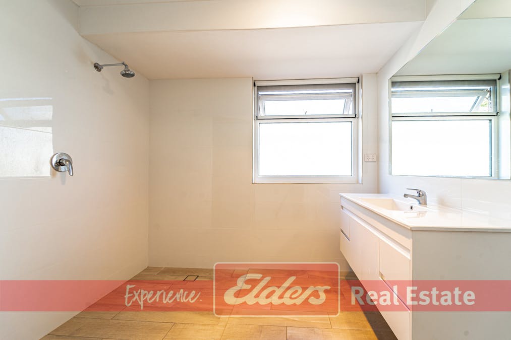 67 Warnbro Sound Avenue, Warnbro, WA, 6169 - Image 19