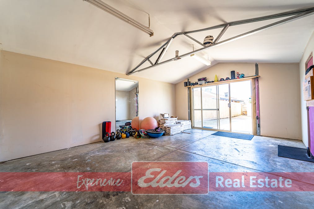 67 Warnbro Sound Avenue, Warnbro, WA, 6169 - Image 26