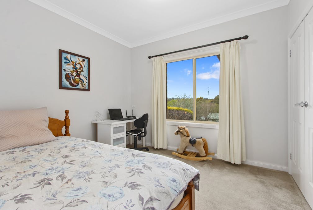 36 Neagles Rock Road, Clare, SA, 5453 - Image 24