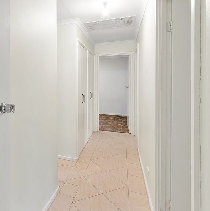 8 Phoenix Avenue, Clare, SA, 5453 - Image 12