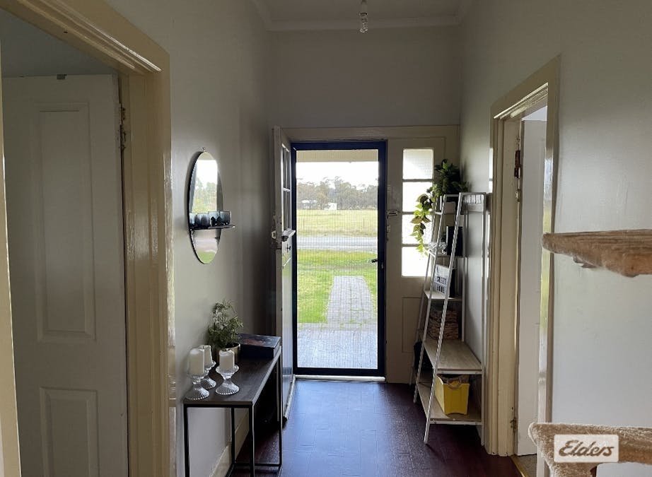 12 Taylor Street, Warracknabeal, VIC, 3393 - Image 2