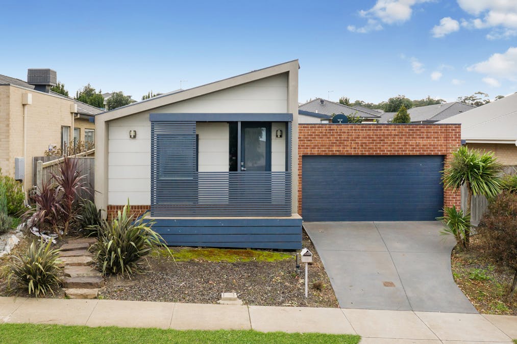 22 Springridge Boulevard, Wallan, VIC, 3756 - Image 2