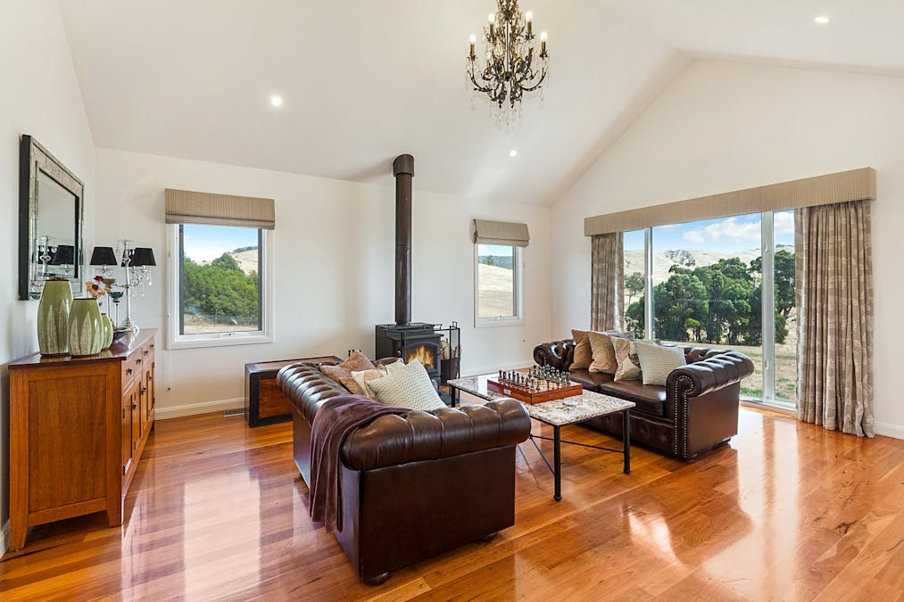 12 Porcupine Court, Chintin, VIC, 3756 - Image 2