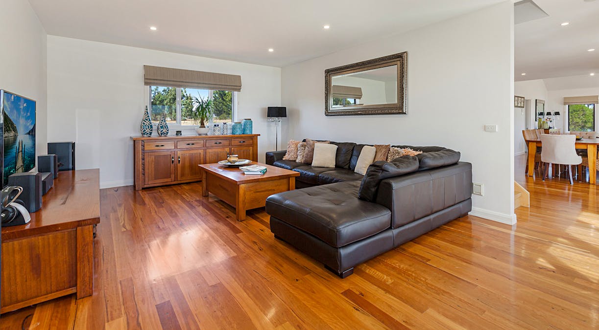 12 Porcupine Court, Chintin, VIC, 3756 - Image 4