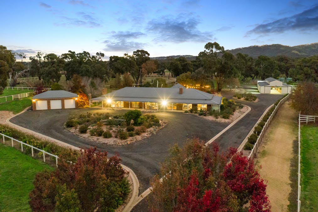 7 Kurkurac Court, High Camp, VIC, 3764 - Image 2