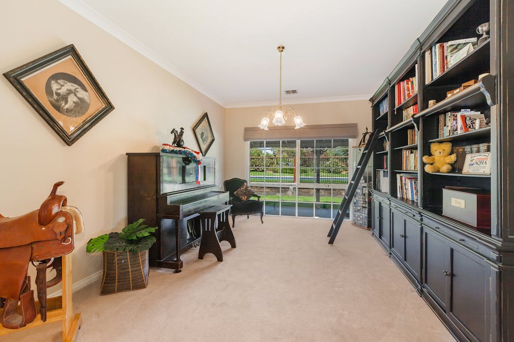 7 Kurkurac Court, High Camp, VIC, 3764 - Image 14