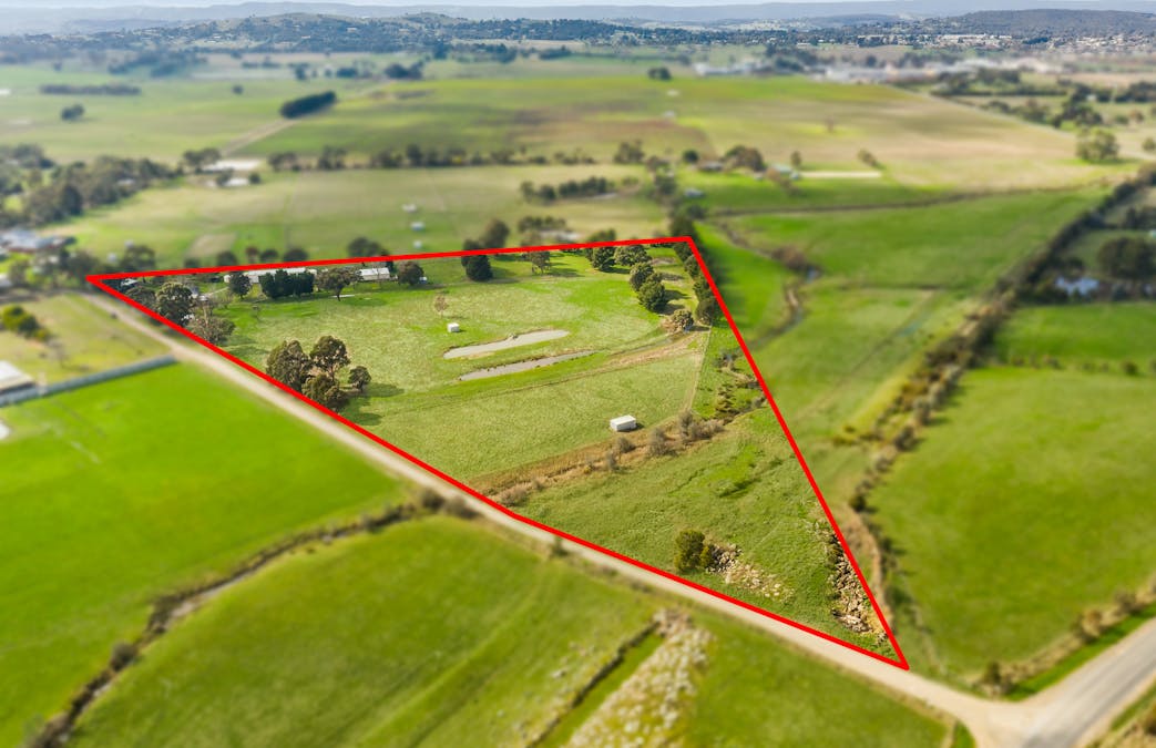 25 Mooneys Road, Willowmavin, VIC, 3764 - Image 1