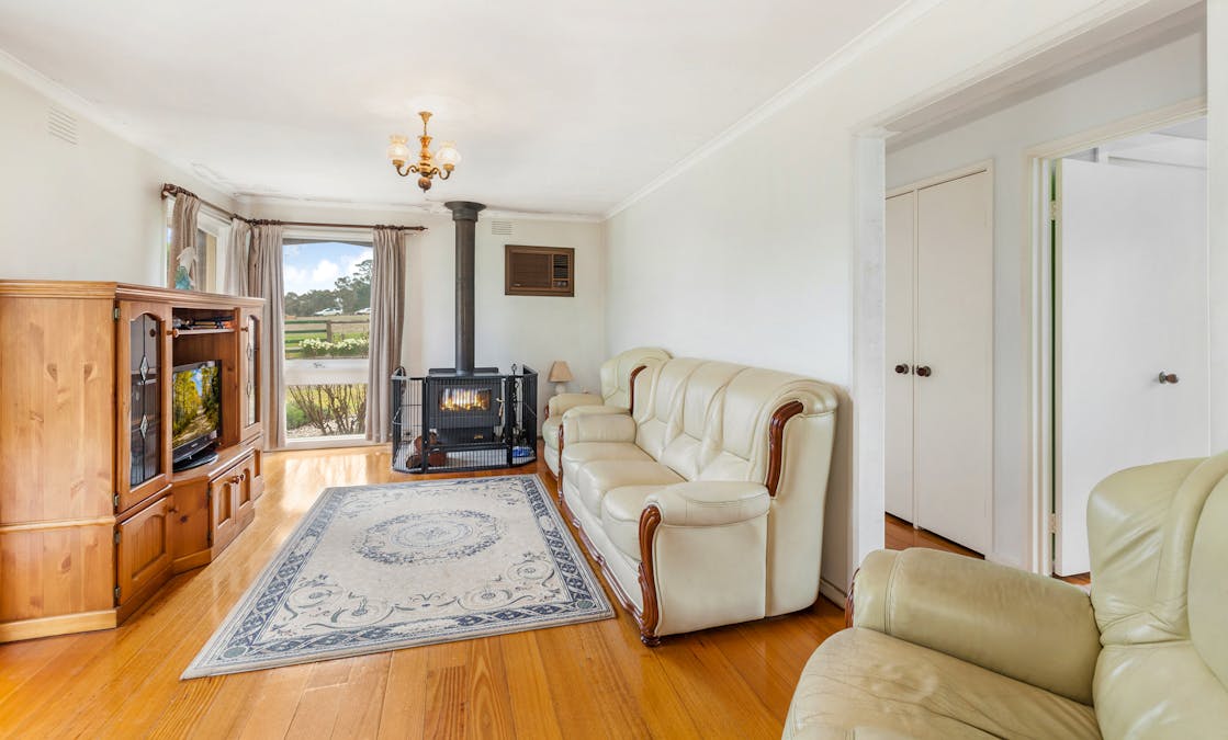 25 Mooneys Road, Willowmavin, VIC, 3764 - Image 6