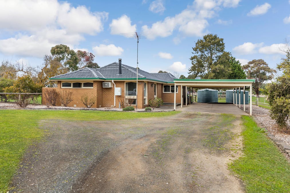 25 Mooneys Road, Willowmavin, VIC, 3764 - Image 14