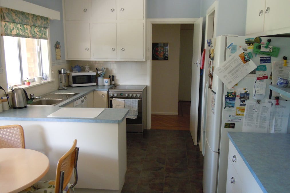 75 Elizabeth Street, Narrandera, NSW, 2700 - Image 2