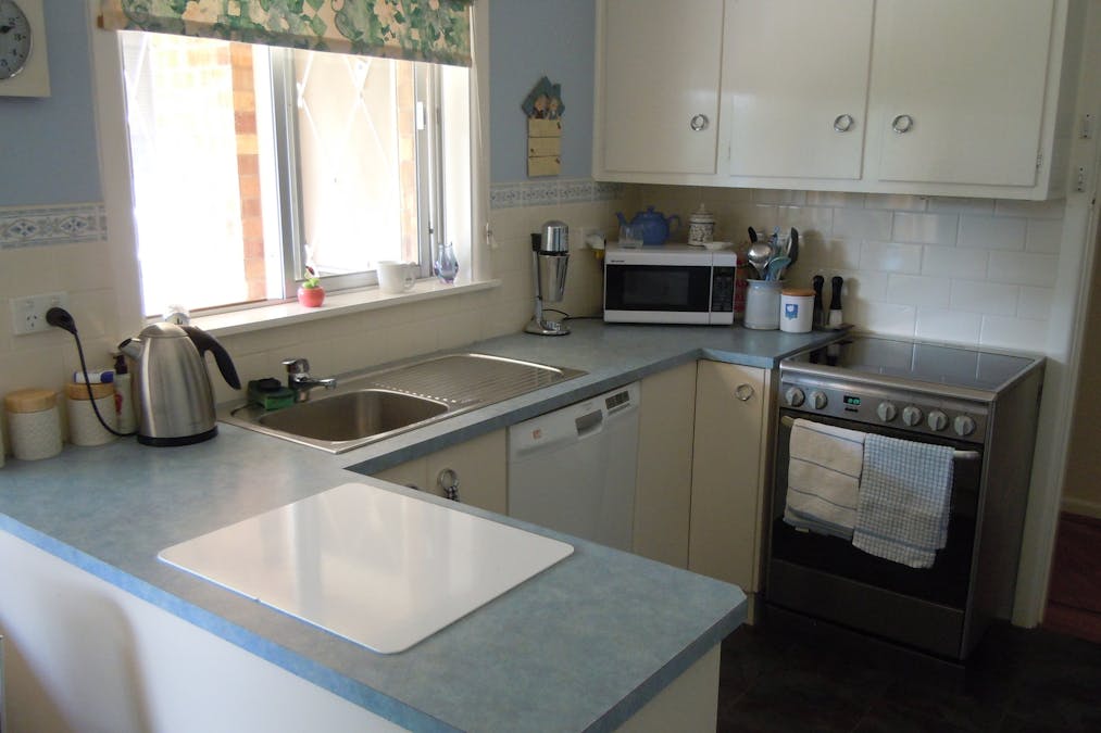 75 Elizabeth Street, Narrandera, NSW, 2700 - Image 3