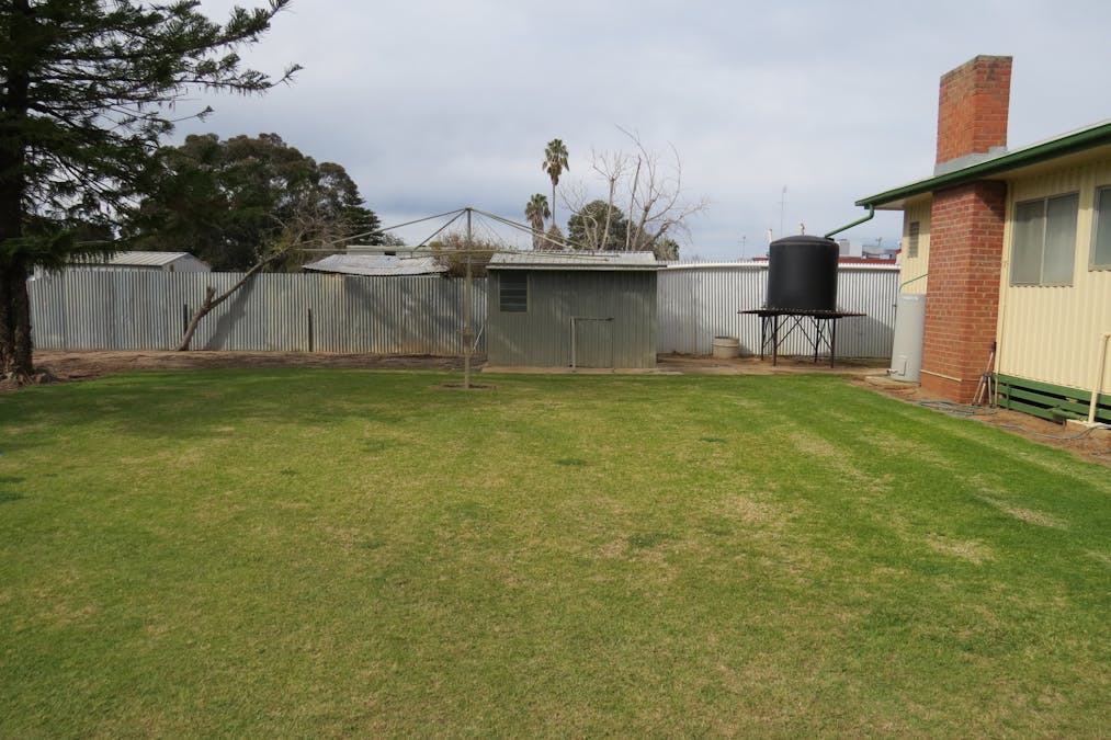 27 POWELL Street, Jerilderie, NSW, 2716 - Image 13