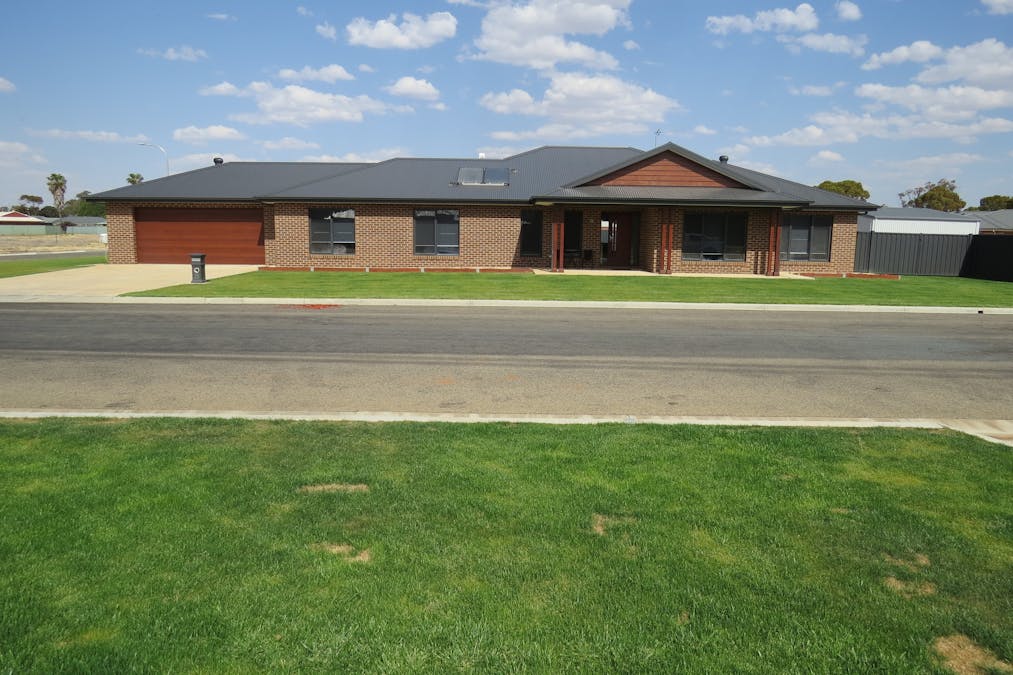 8 ARGOON Avenue, Jerilderie, NSW, 2716 - Image 4