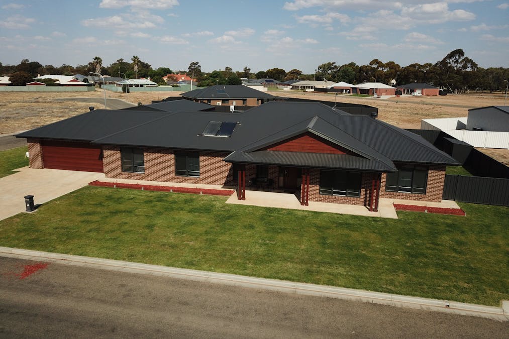 8 Argoon Avenue, Jerilderie, NSW, 2716 - Image 5