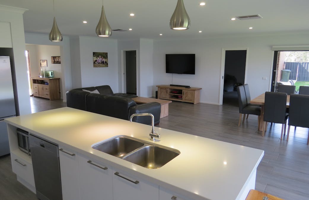 8 ARGOON Avenue, Jerilderie, NSW, 2716 - Image 11