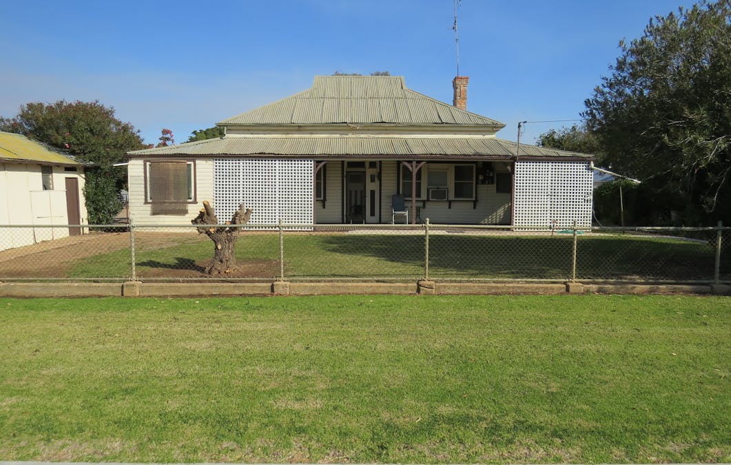 48-50 MAHONGA Street, Jerilderie, NSW, 2716 - Image 1