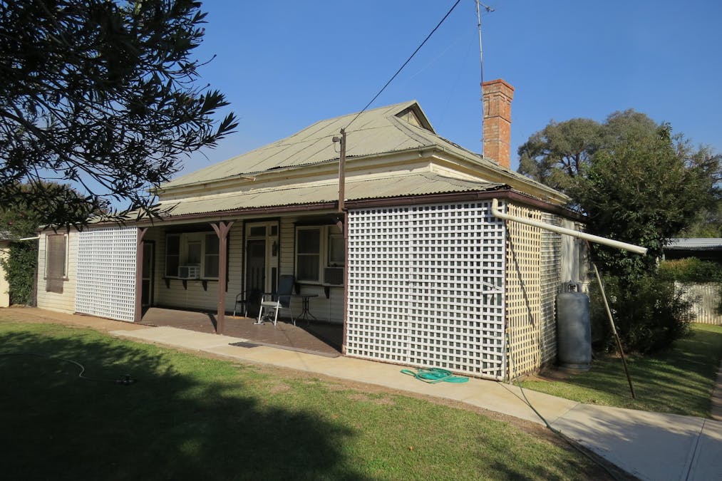 48-50 MAHONGA Street, Jerilderie, NSW, 2716 - Image 5