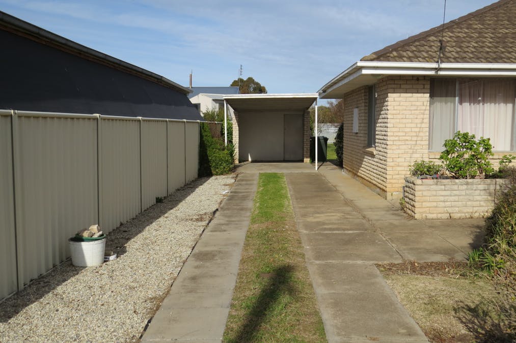 14 MAHONGA Street, Jerilderie, NSW, 2716 - Image 6