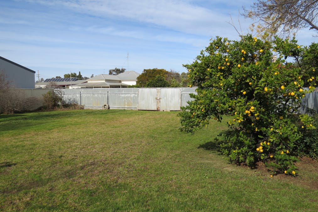 14 MAHONGA Street, Jerilderie, NSW, 2716 - Image 11