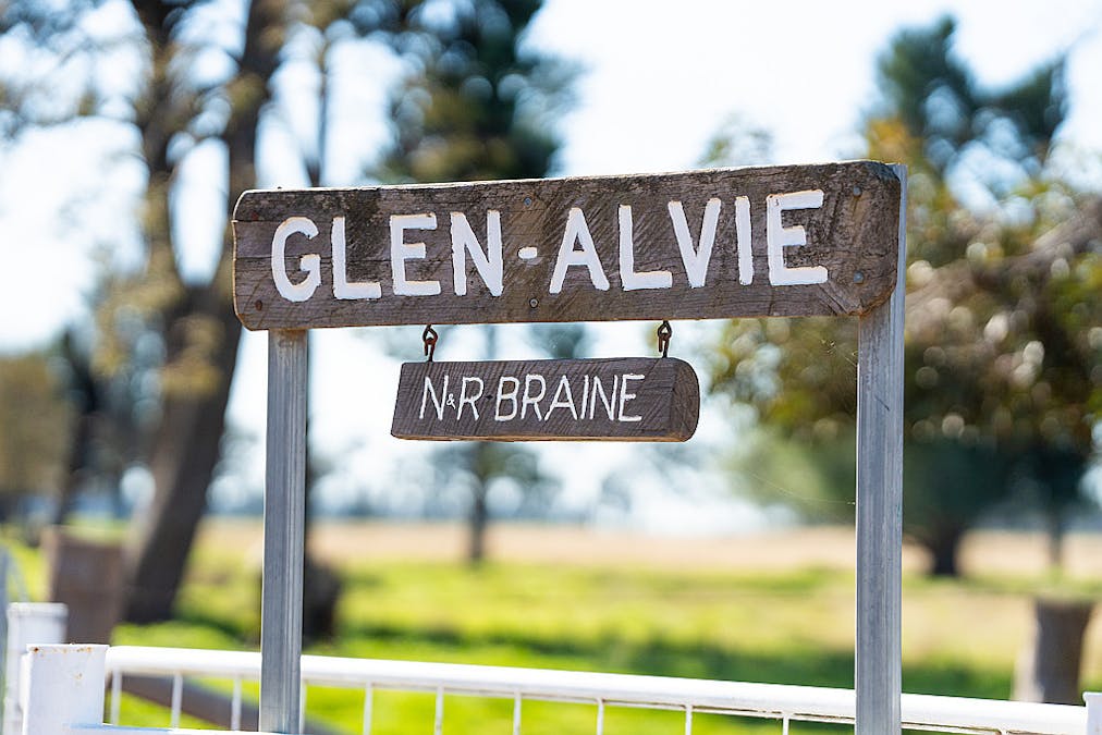 76 Holzigals Road, Finley, NSW, 2713 - Image 5