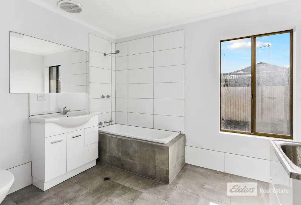 18 Ellard Street, Mount Gambier, SA, 5290 - Image 7