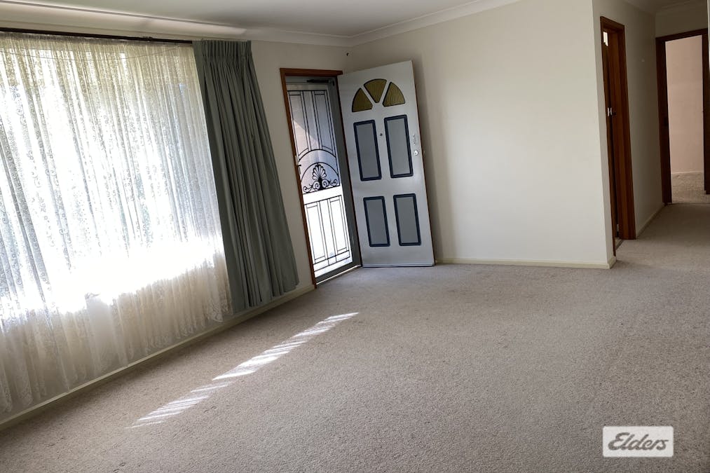 19 Woodward Street, Parkes, NSW, 2870 - Image 2