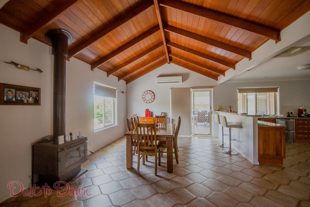 18 Taylor Street, St George, QLD, 4487 - Image 8