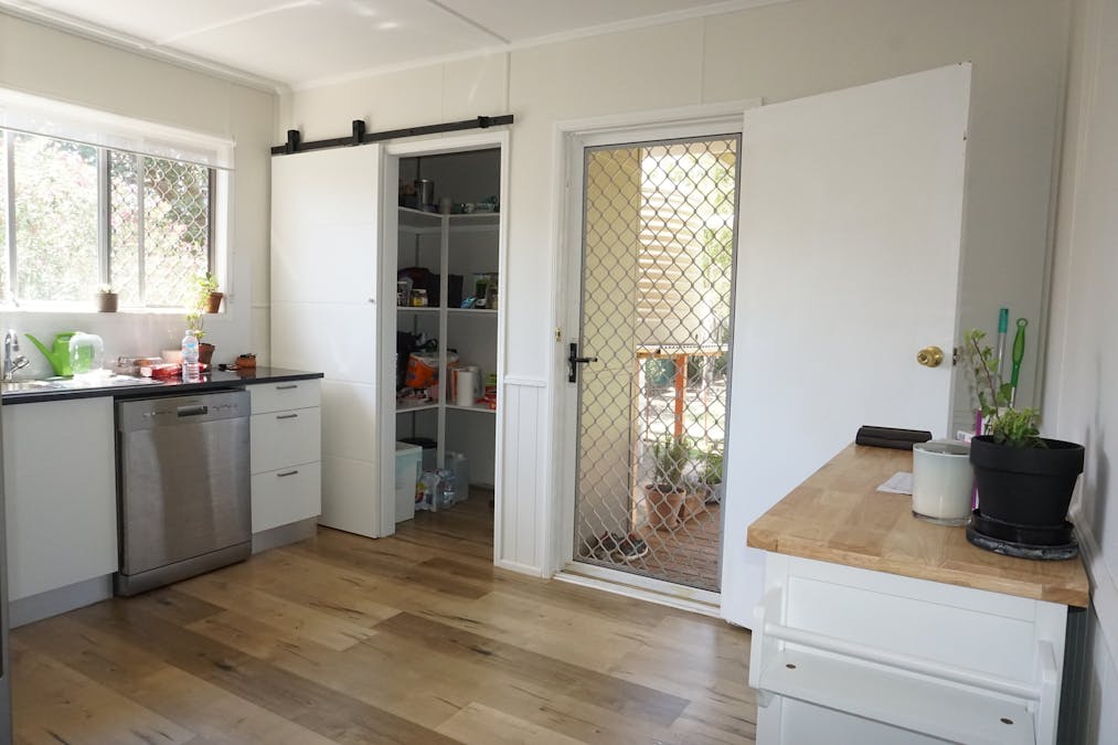 10 Alfred Street, St George, QLD, 4487 - Image 6