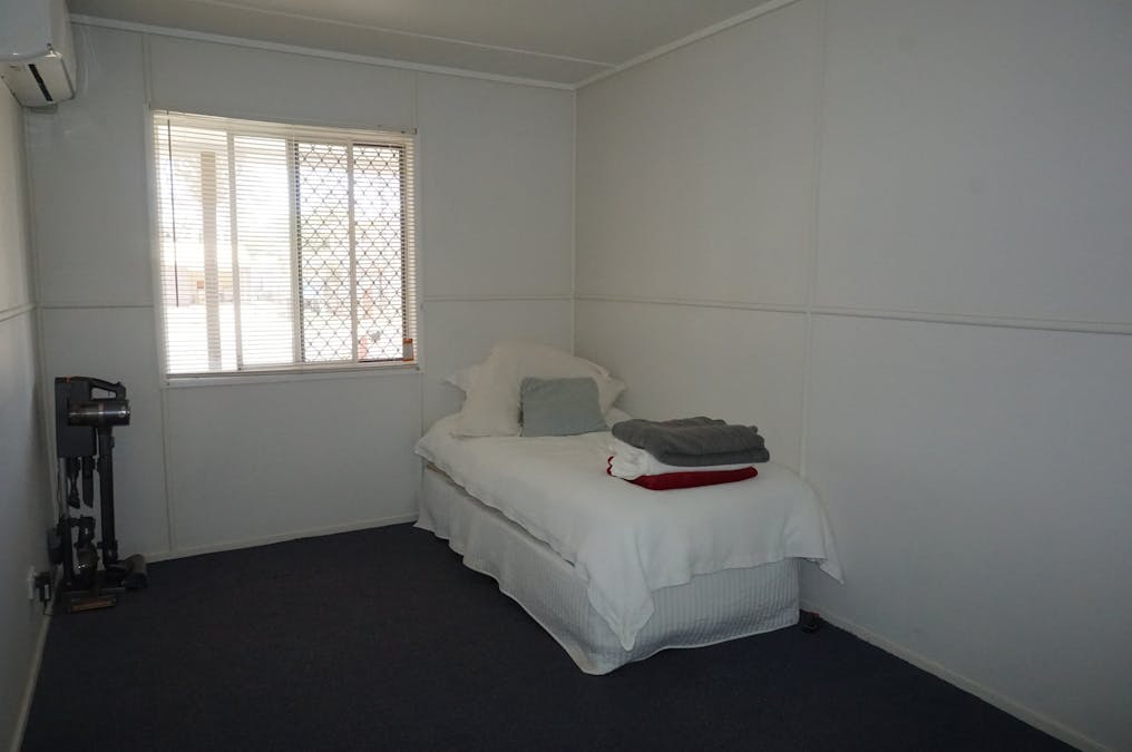 10 Alfred Street, St George, QLD, 4487 - Image 8
