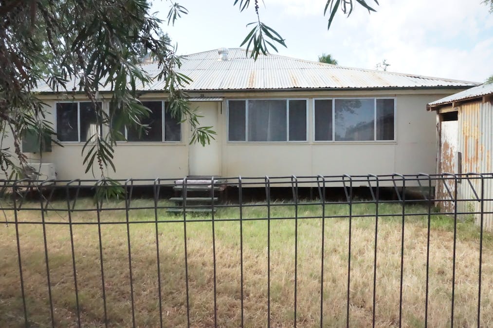 32 Garah Street, Thallon, QLD, 4497 - Image 1