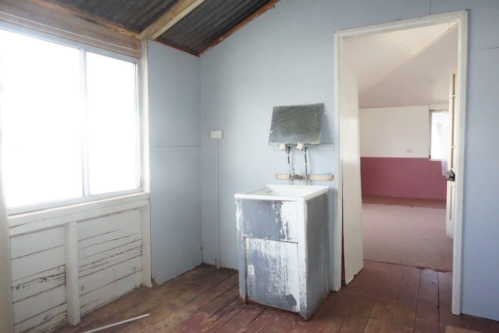 32 Garah Street, Thallon, QLD, 4497 - Image 10