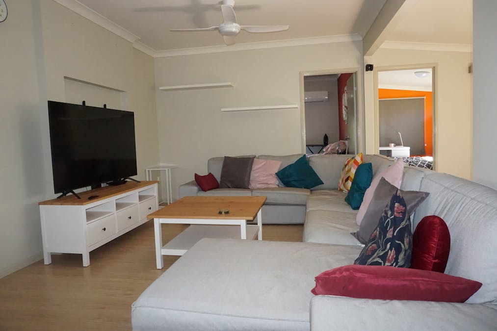 70 Scott Street, St George, QLD, 4487 - Image 3