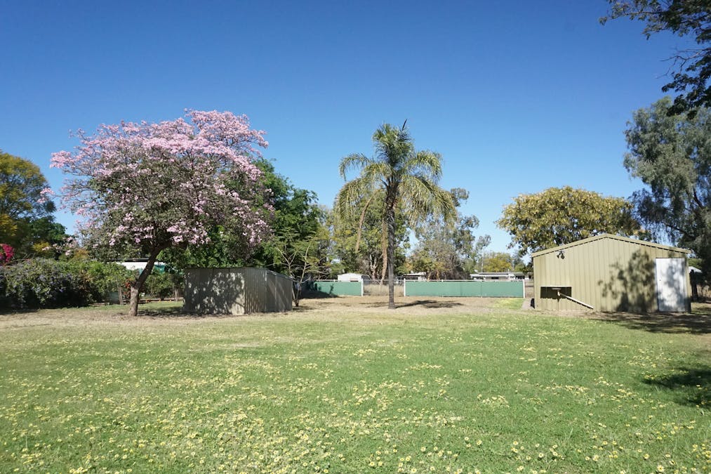 70 Scott Street, St George, QLD, 4487 - Image 11