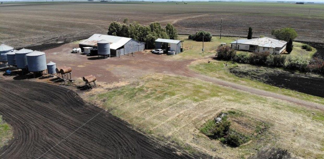 Auction , Macalister, QLD, 4406 - Image 2