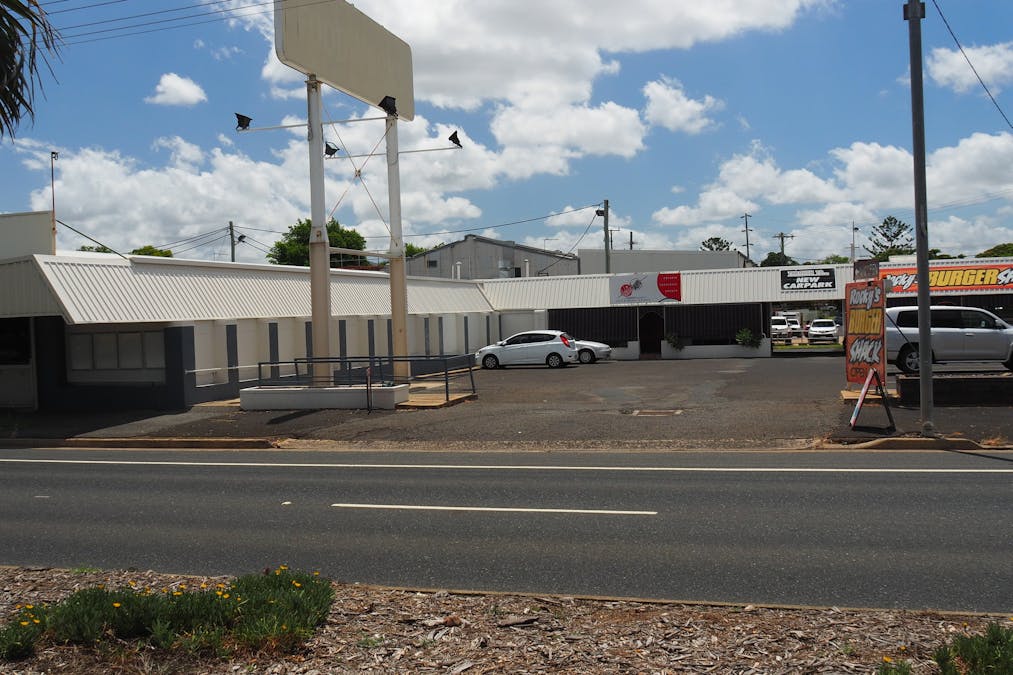 37 Gladstone Road, Rockhampton City, QLD, 4700 - Image 2