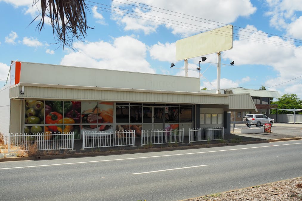 37 Gladstone Road, Rockhampton City, QLD, 4700 - Image 7