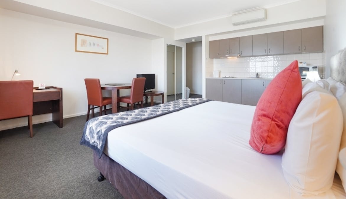 2035/55 Cavenagh Street, Darwin City, NT, 0800 - Image 14