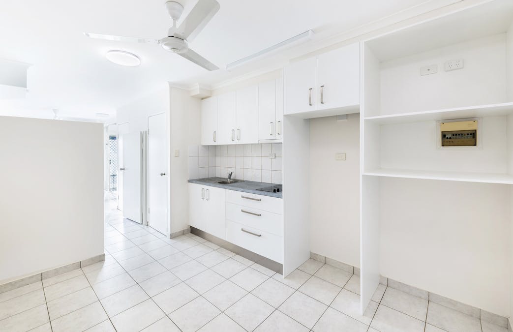 63/21 Cavenagh Street, Darwin City, NT, 0800 - Image 2