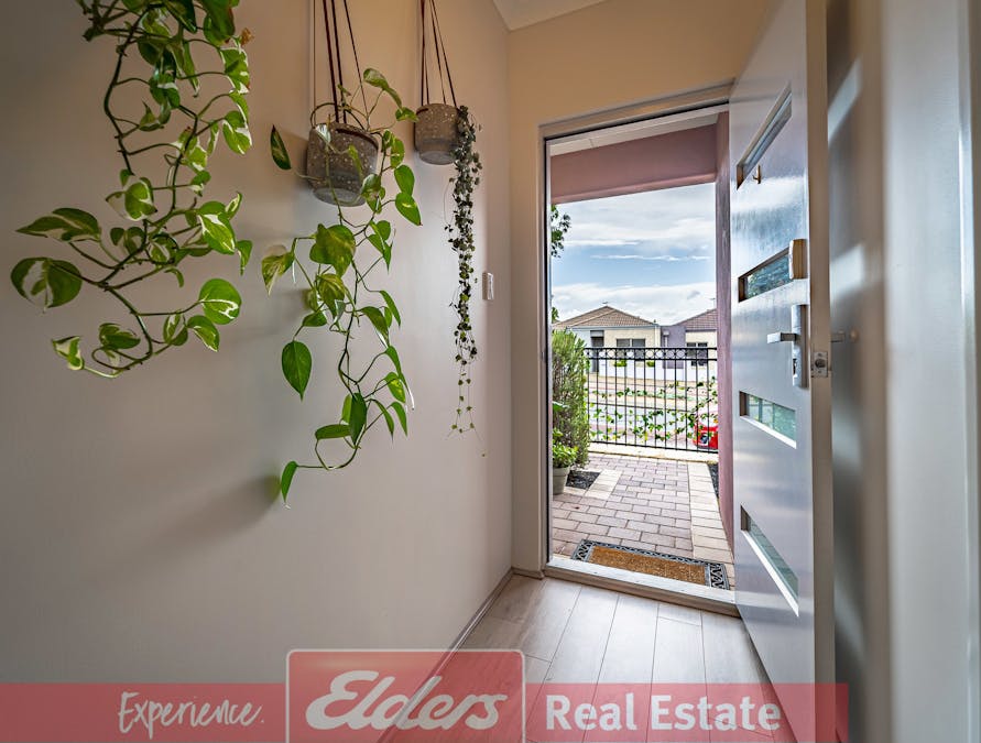 114 Lambeth Circle, Wellard, WA, 6170 - Image 4