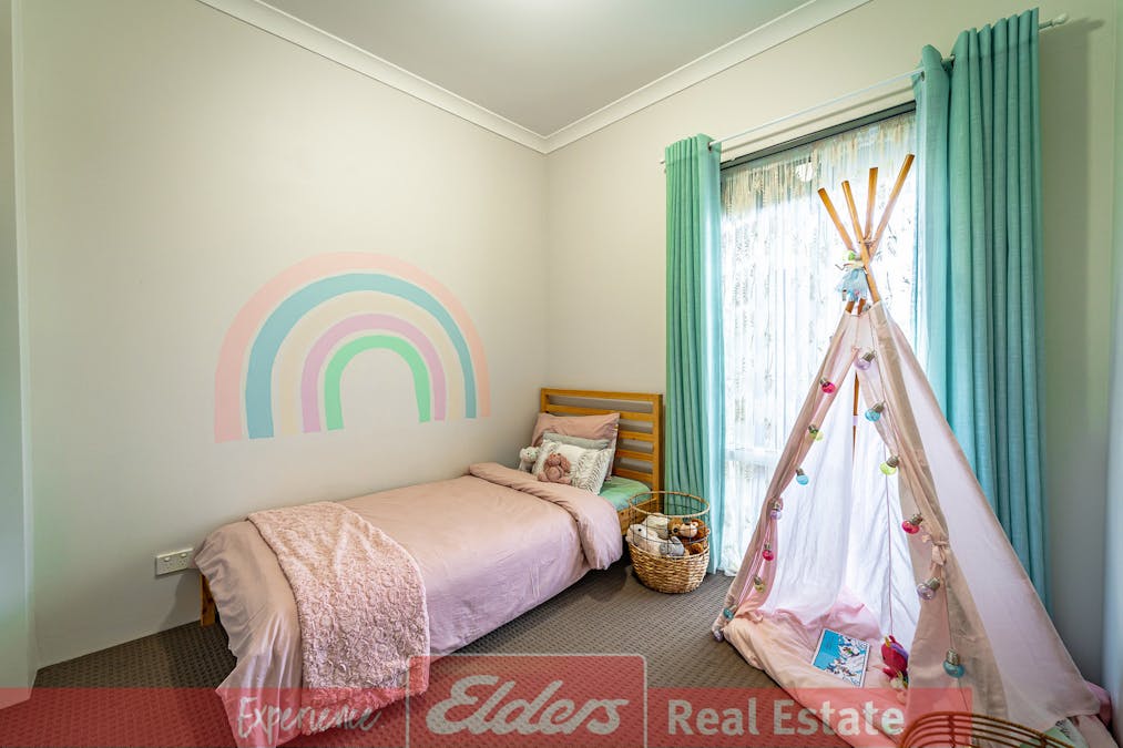 114 Lambeth Circle, Wellard, WA, 6170 - Image 8