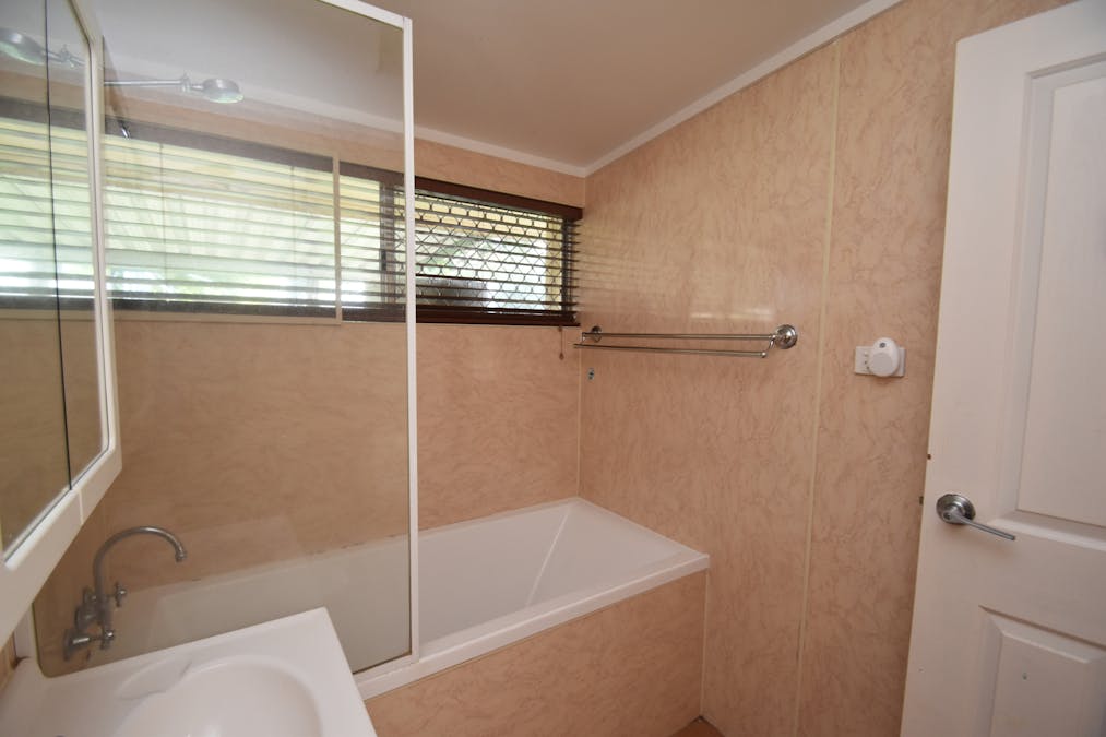 32 Warden Street, Goondiwindi, QLD, 4390 - Image 10