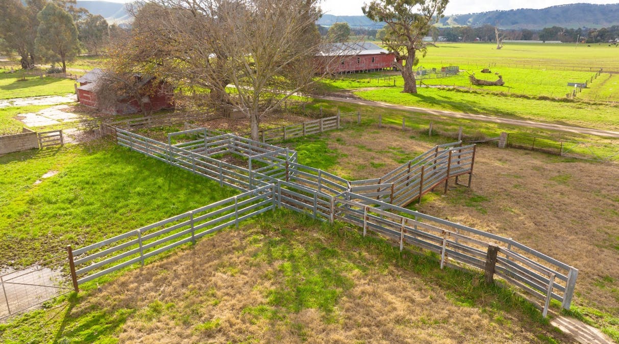 12 Bobby Lane, Bowmans Forest, VIC, 3735 - Image 3