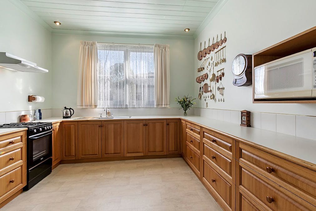 43 Dinwoodie Street, Hamilton, VIC, 3300 - Image 5