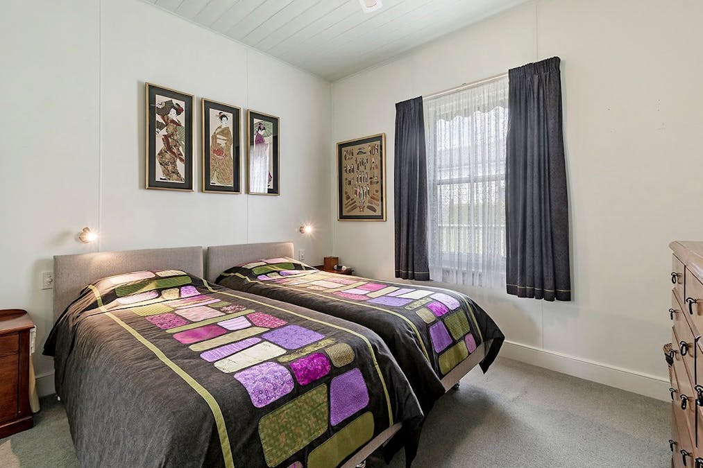 43 Dinwoodie Street, Hamilton, VIC, 3300 - Image 7